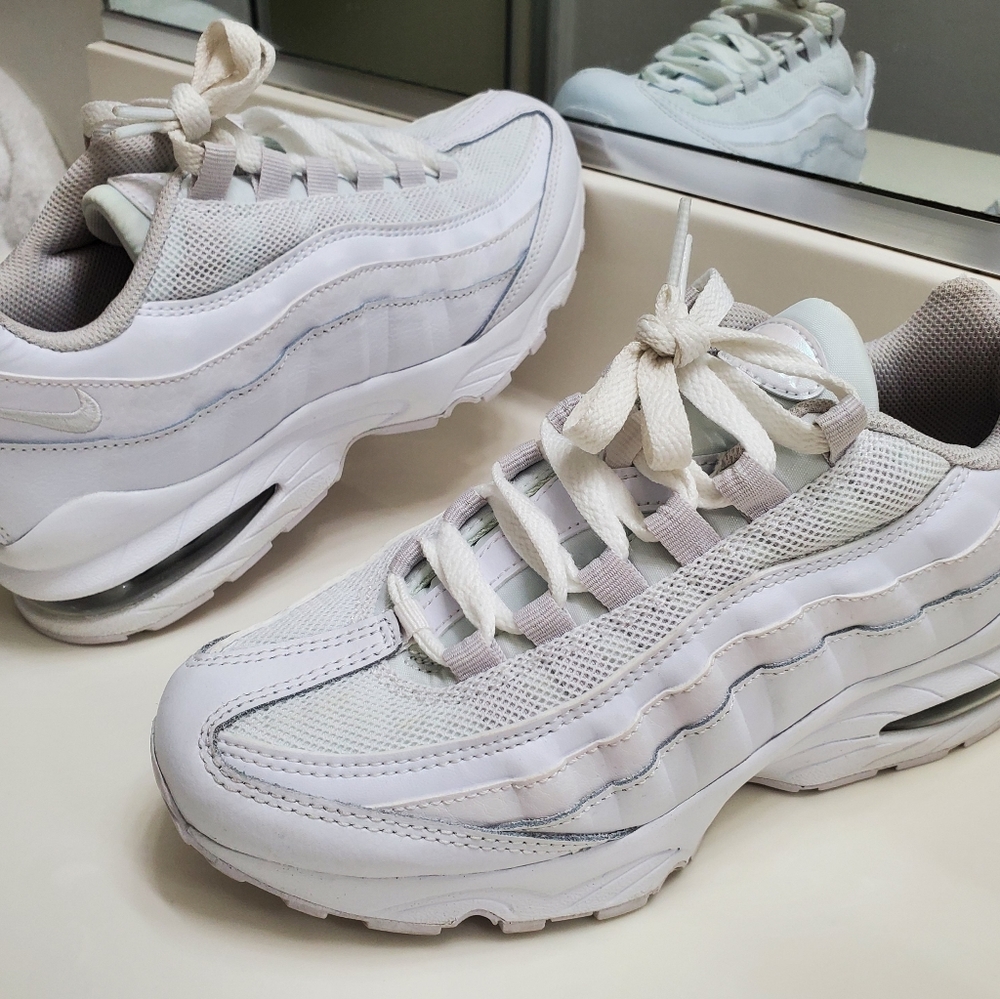 NIKE Air Max 95 GS White Vast Grey - Picture 2 of 13